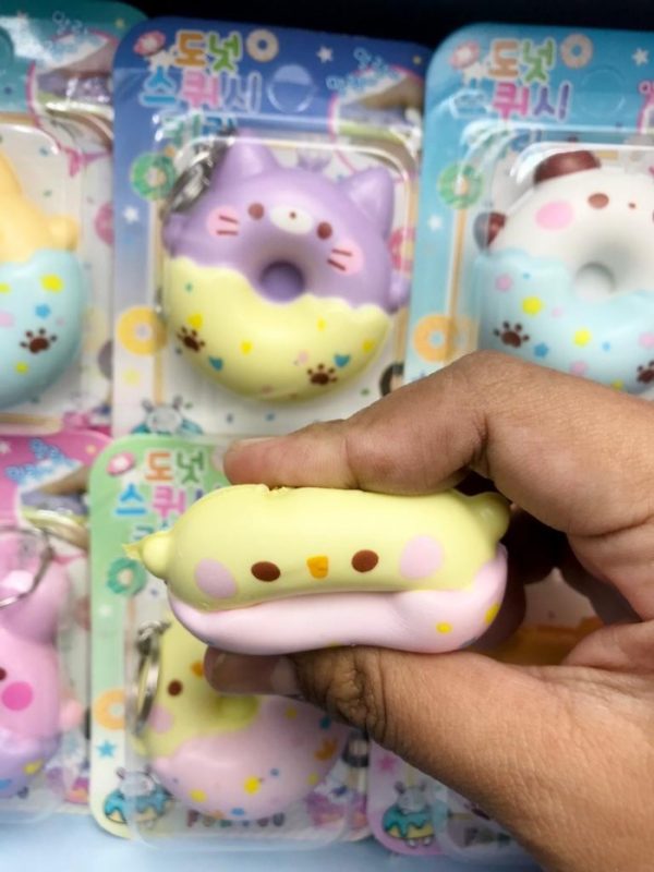 Gantungan kunci squishy donat lucu, Cute Squishy Keychain - Image 2